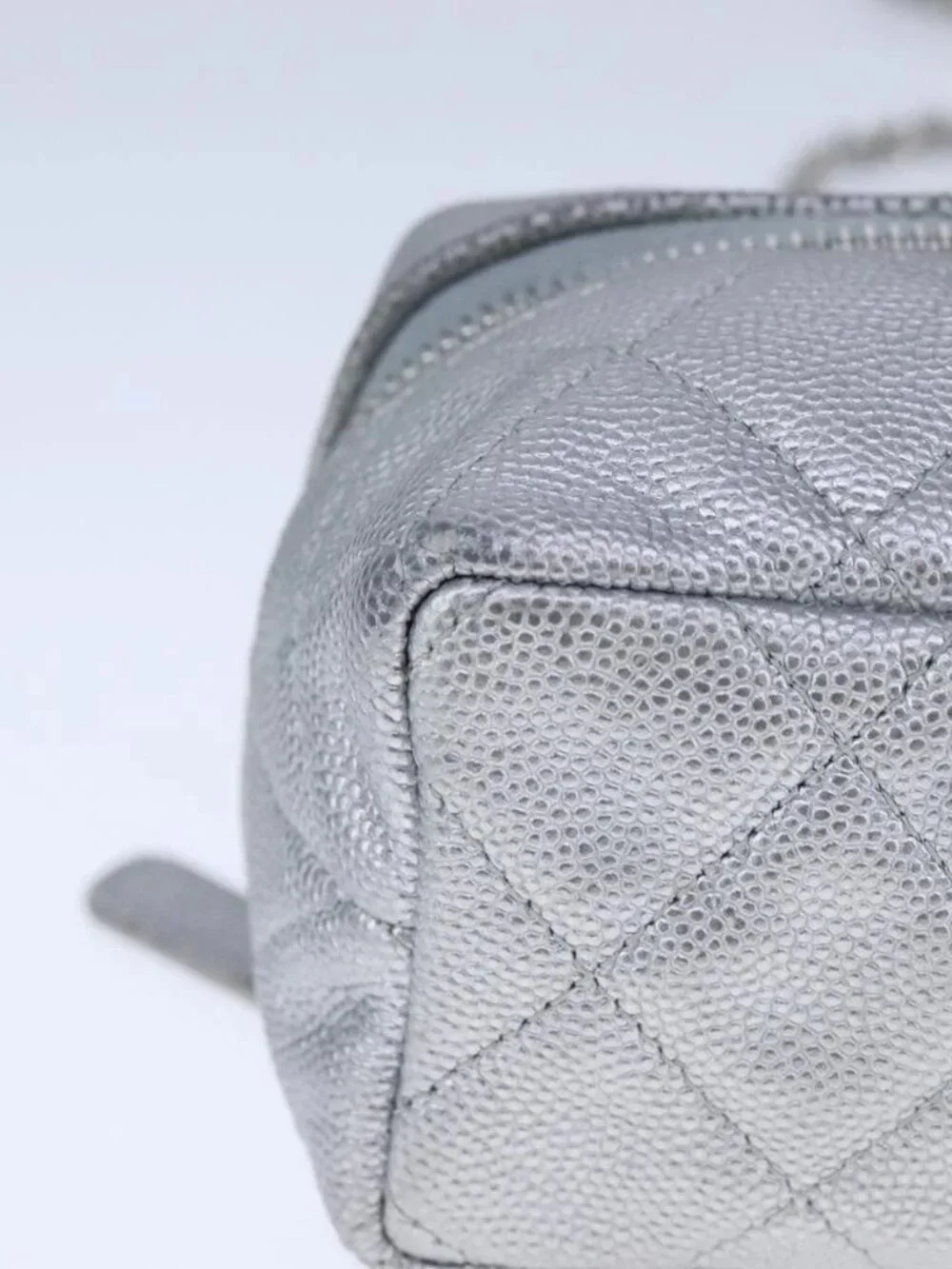 CHANEL brand	chanel color	silver